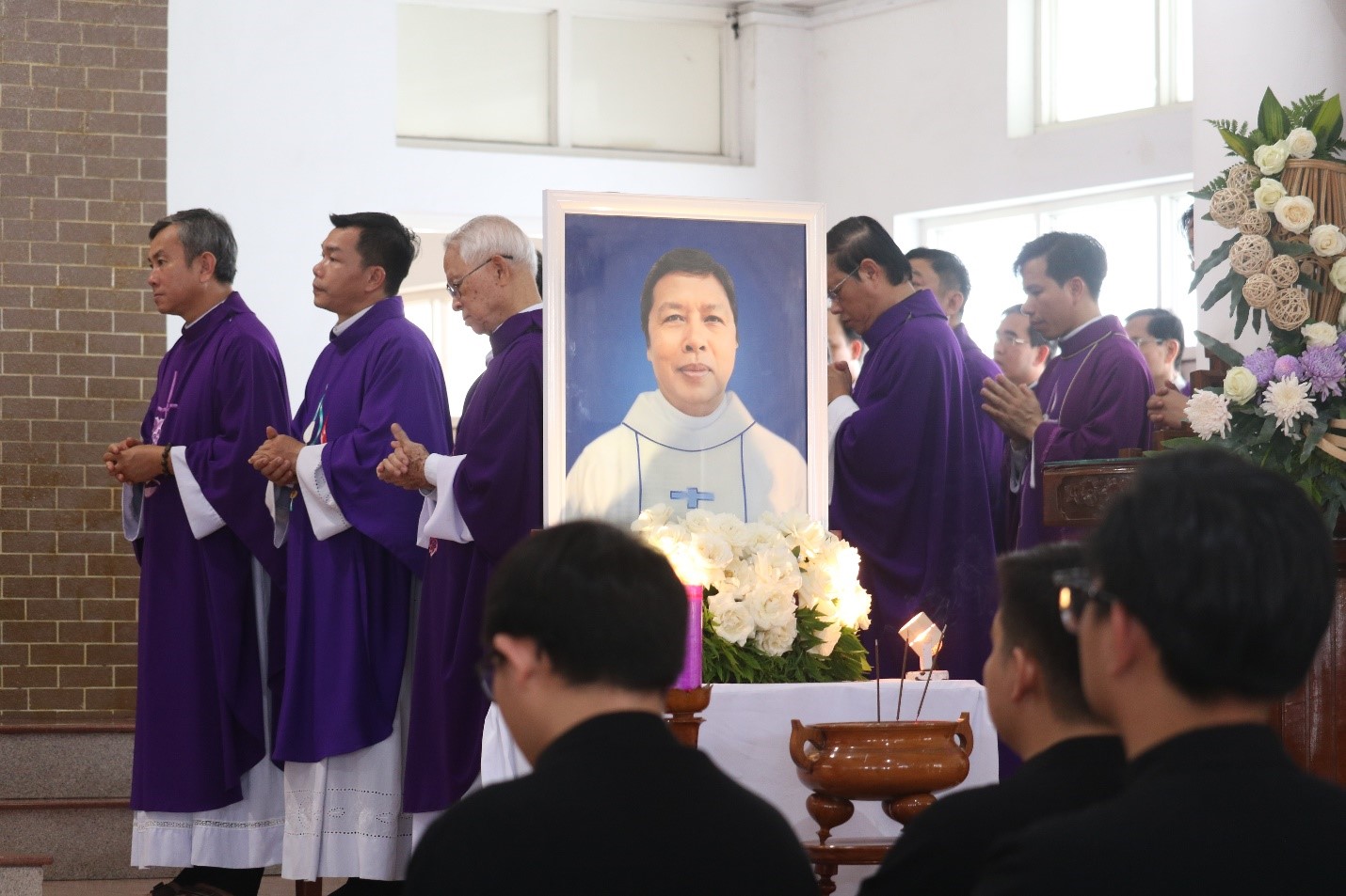 Th&aacute;nh lễ giỗ m&atilde;n tang Cha Cố Ph&ecirc;r&ocirc; Trần B&aacute; Ninh